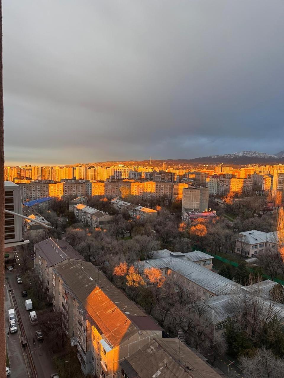 Солнечная Лагуна Almati Kültér fotó