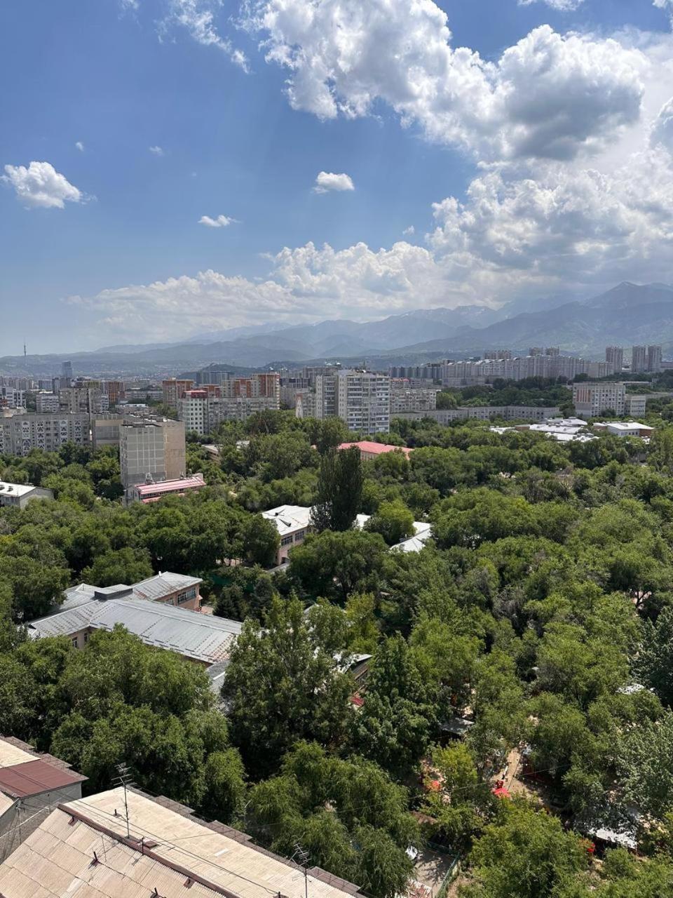 Солнечная Лагуна Almati Kültér fotó
